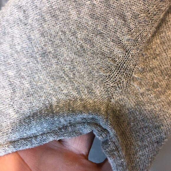 Old Navy Size Medium gray scoop neck cardigan with flower accents at left neck - Picture 10 of 13